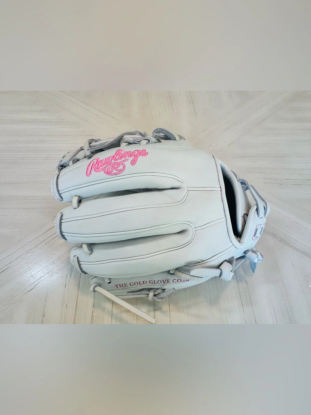 Rawlings Liberty Advanced 11.75” Fastpitch Softball Glove White/Pink RLA715SB-2W
